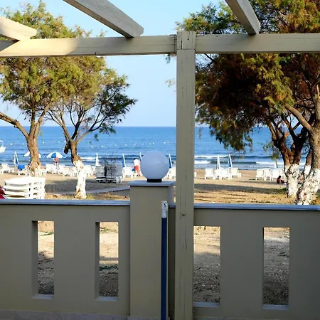 Jannos Aparthotel 4*