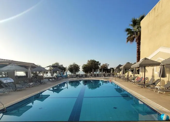 Jannos Aparthotel 4*