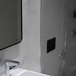 Jannos Lägenhetshotell 4*