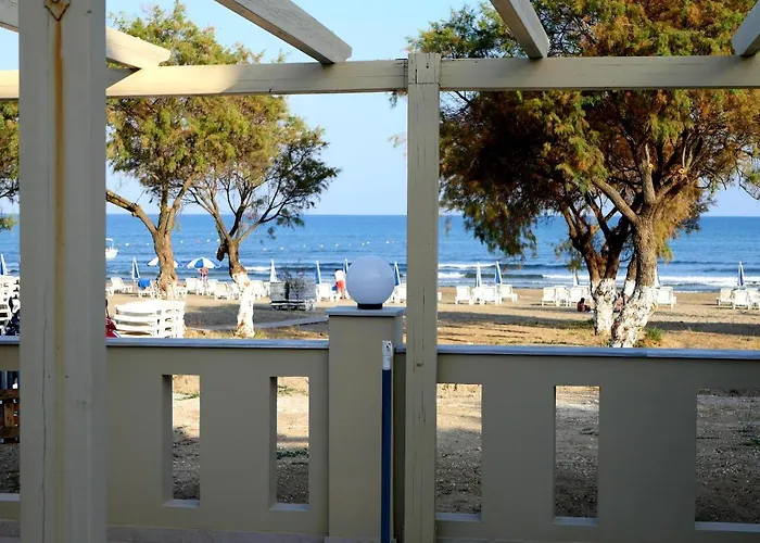 Jannos Ξενοδοχείο με διαμερίσματα 4*